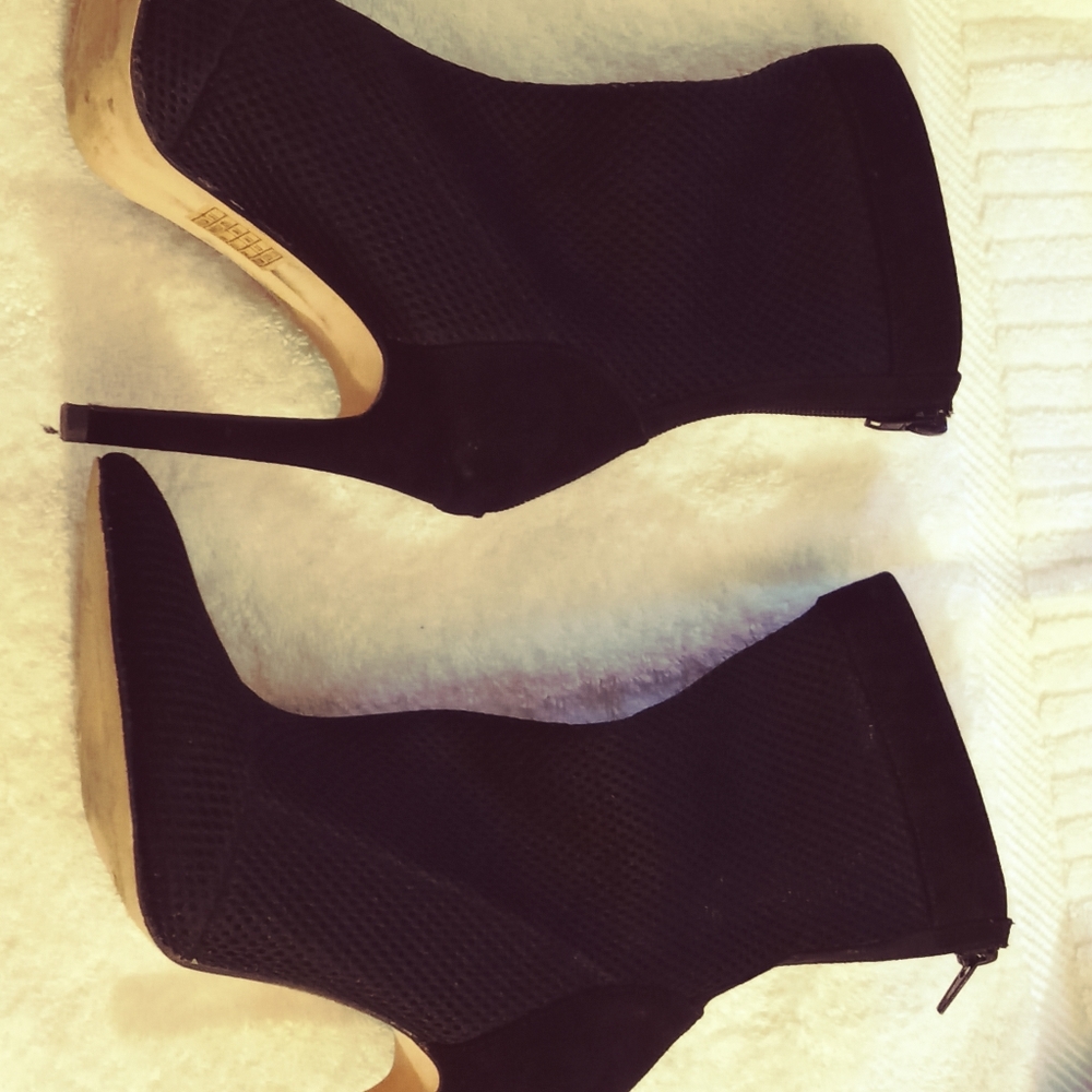 Women's black ankle boots Mesh!